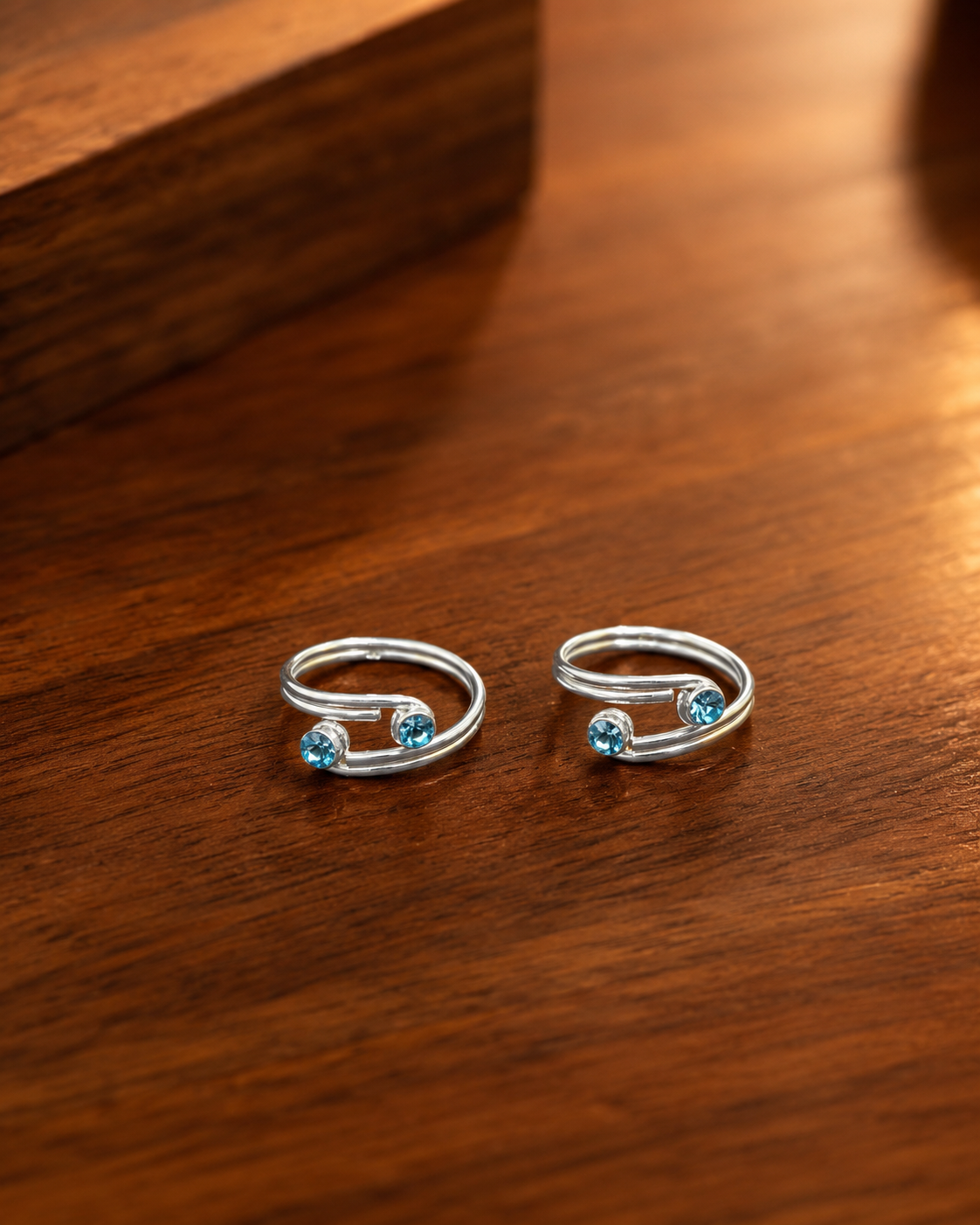 The Light Blue Stone Toe Ring