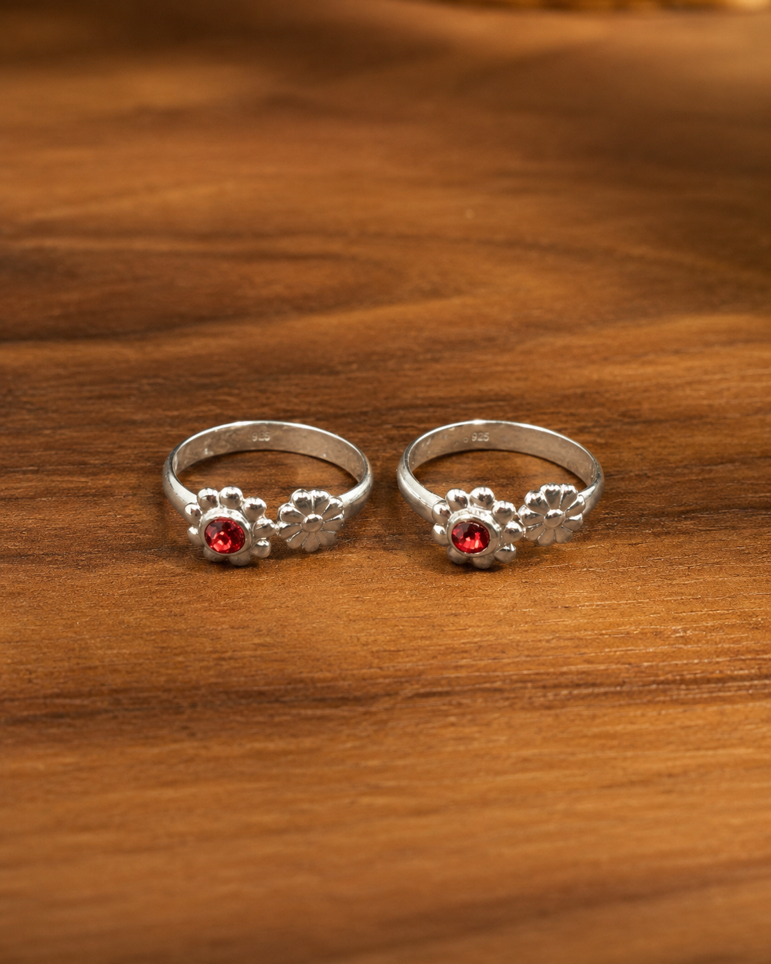 The Crimson Stone Flower Toe Ring