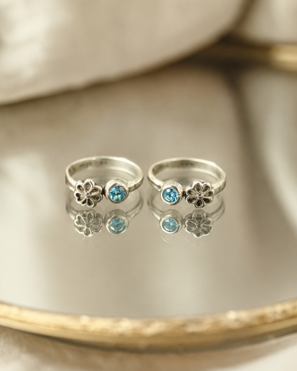 The Classic Blue Stone Toe Ring