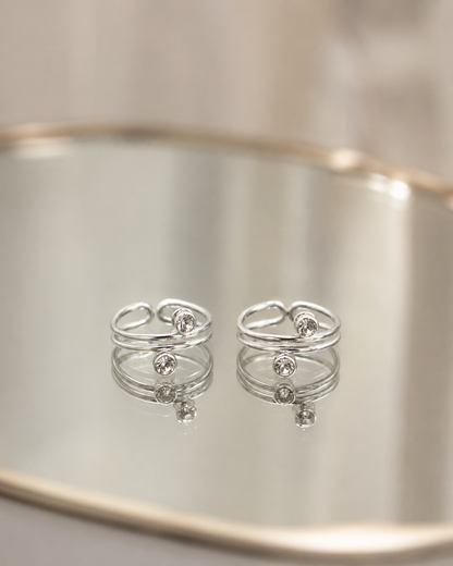 The White Stone Double Design Toe Ring