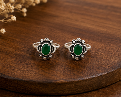 The Brilliant Green CZ Toe Ring