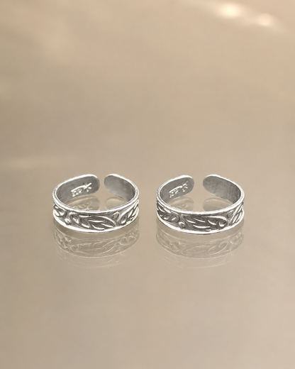 The Classic Filigree Silver Toe Ring