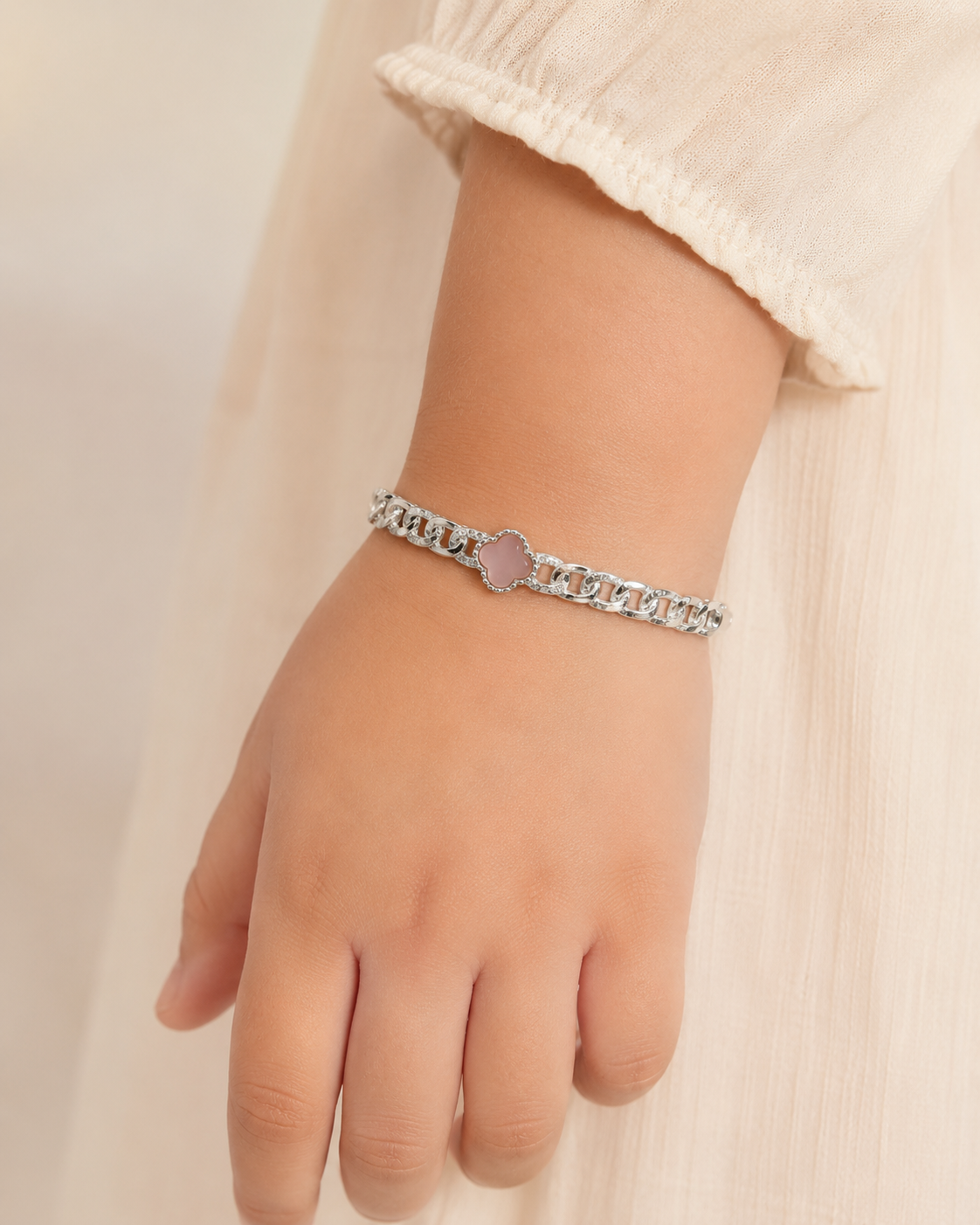 Cleef Design Kada