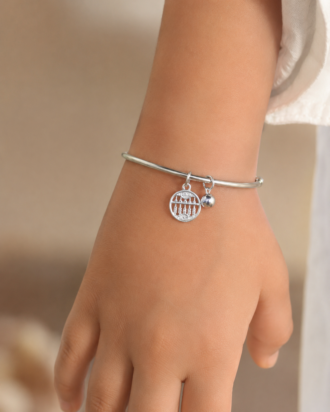Silver Charm Kada