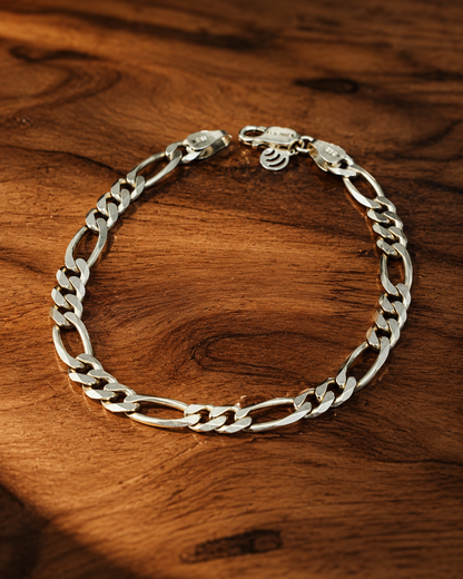Minimalist Figaro Bracelet