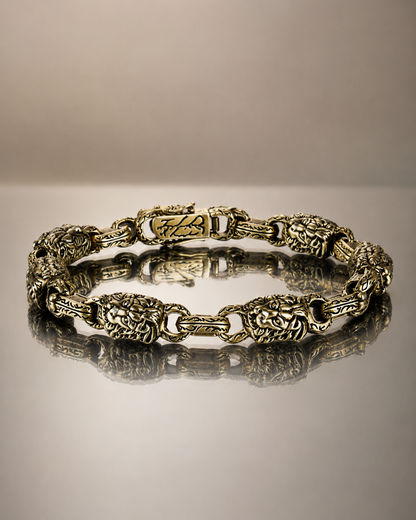 Regal Simha Bracelet
