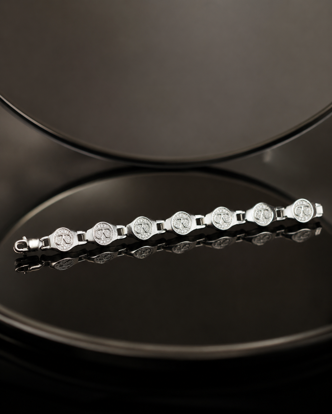 Luxe Casting Silver Bracelet