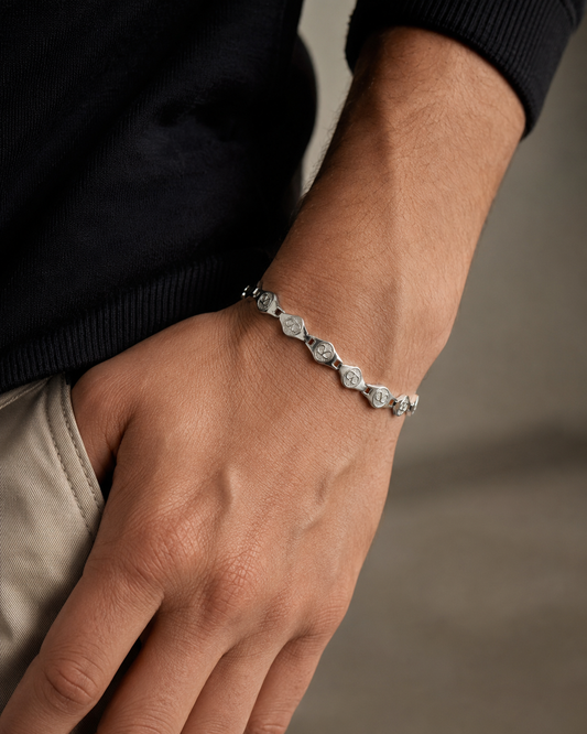 Luxe Casting Silver Bracelet