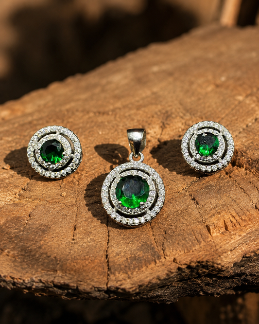 Regal Emerald Set