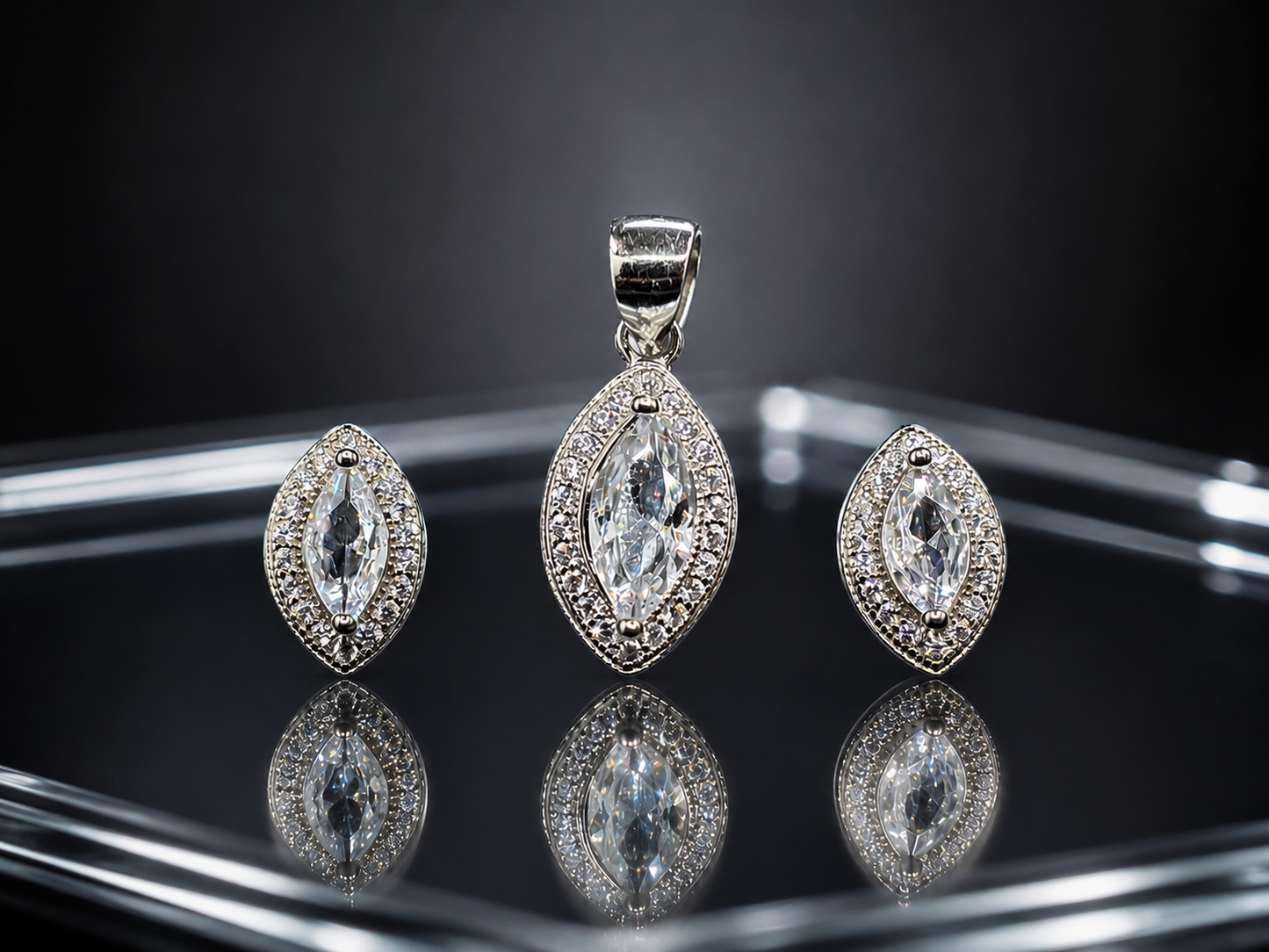 Traditional Bindhi CZ Set