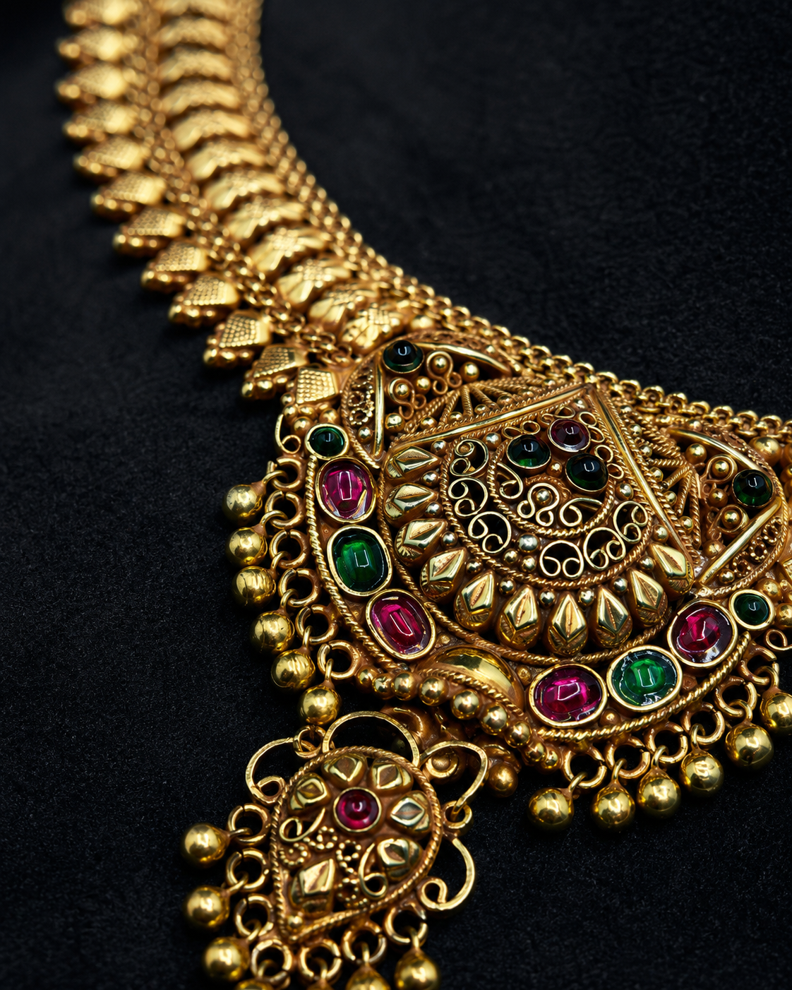 Classic Short Necklace
