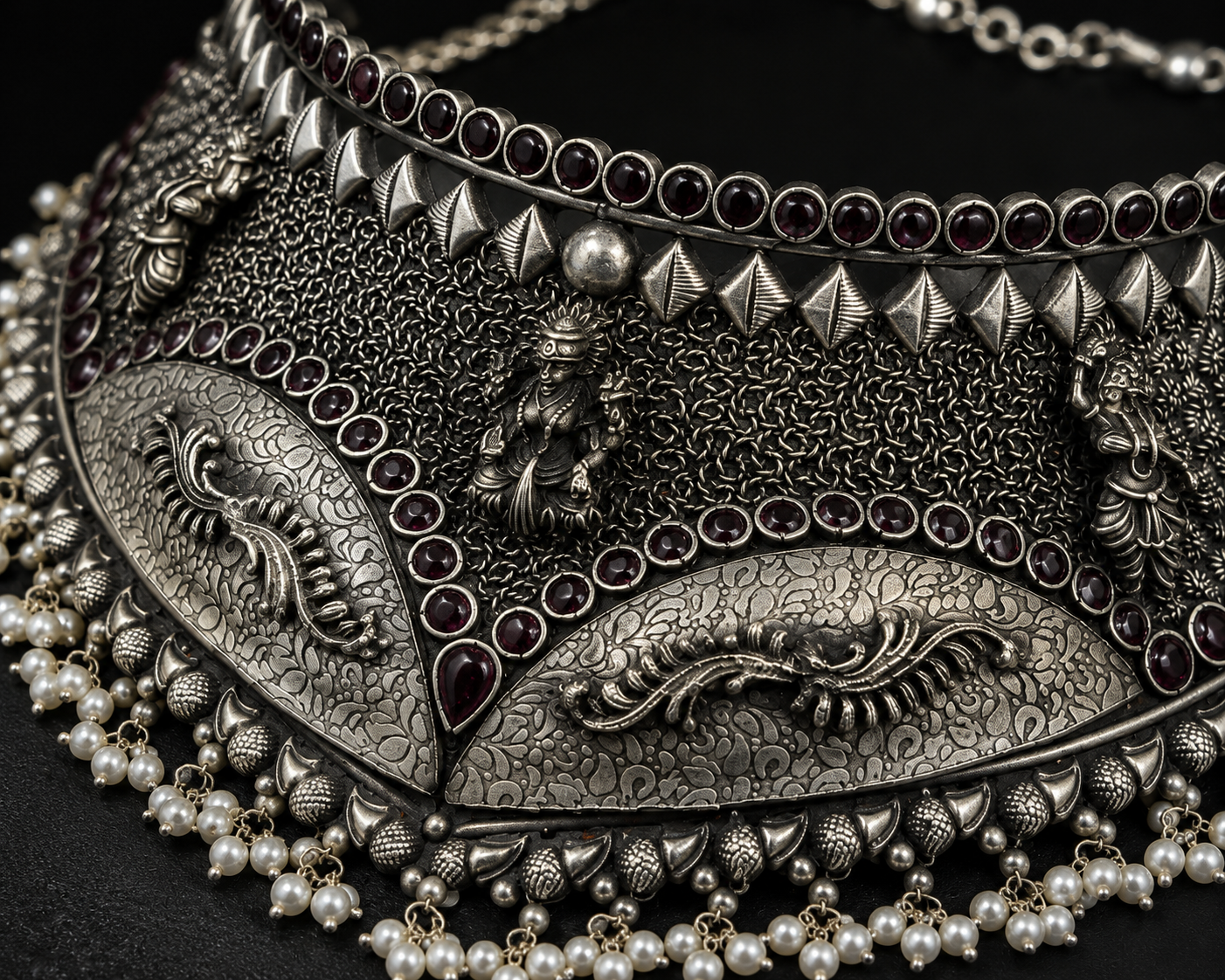 Grand Antique Silver Choker