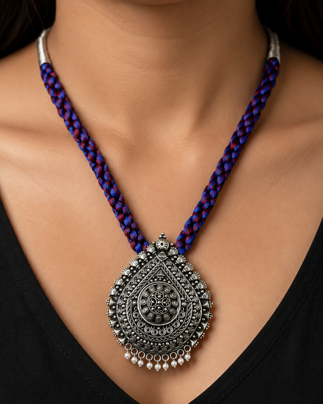 Heritage Antique Silver Short Necklace