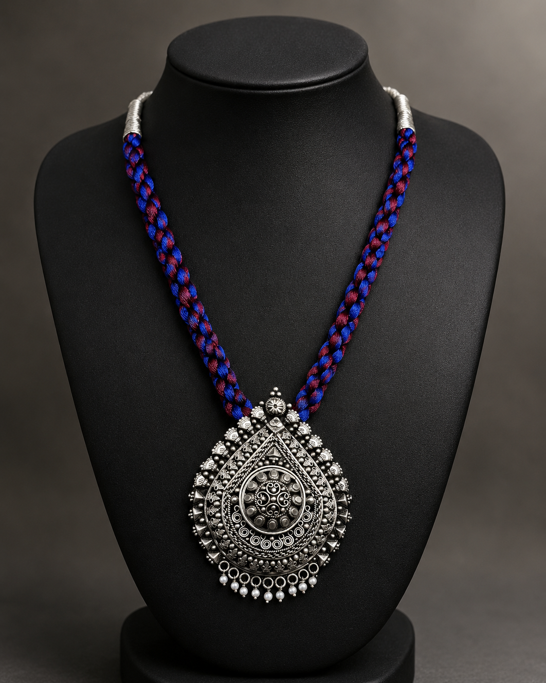 Heritage Antique Silver Short Necklace
