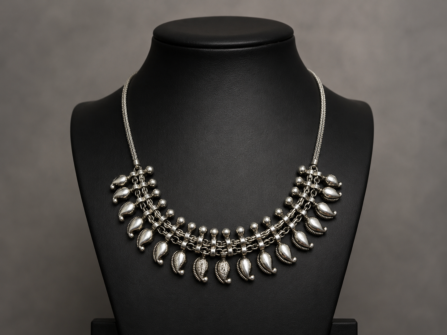 Imperial Antique Silver Short Necklace