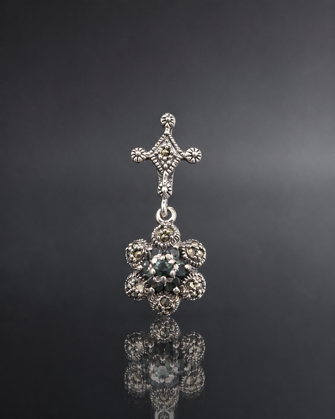 Sleek Tear Drop Pendant