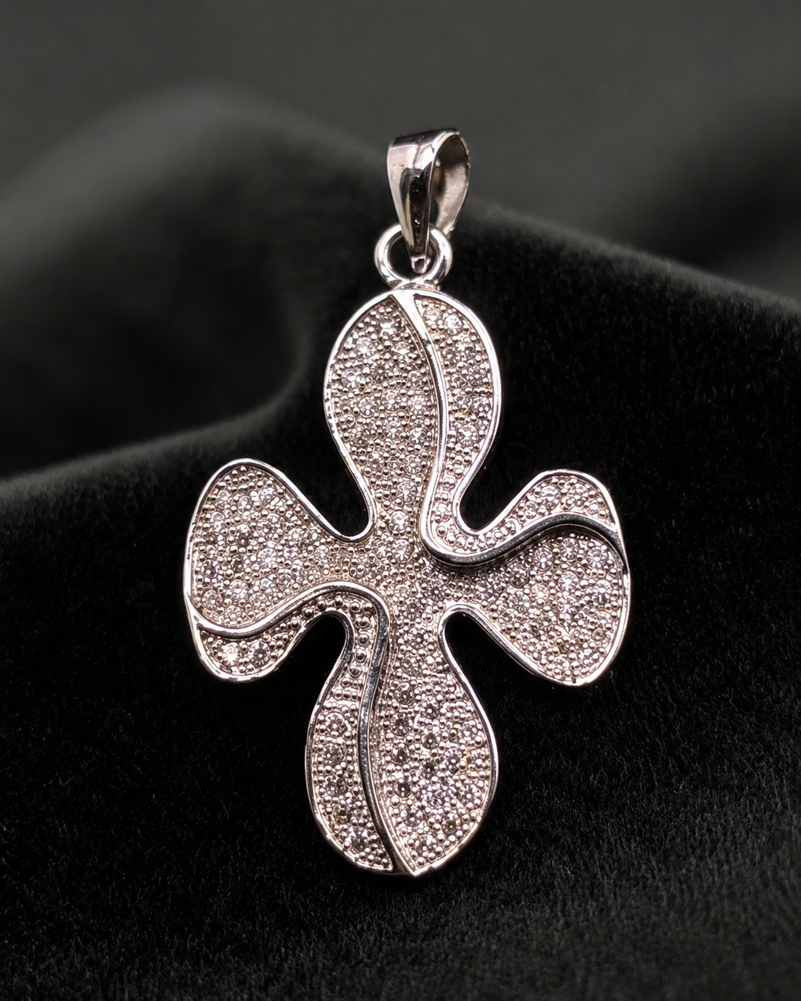 Sparkling CZ Flower Pendant