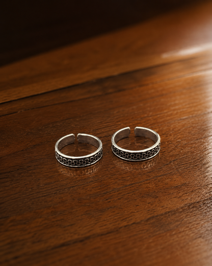 The Tribal Wave Design Toe Ring