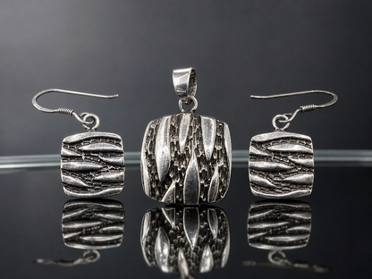 Bold Square Tribal Set