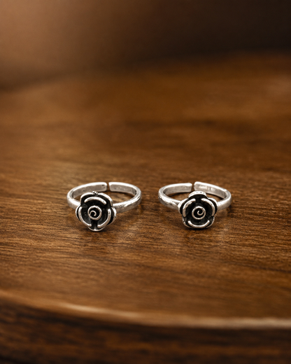 The Romantic Rose Toe Ring