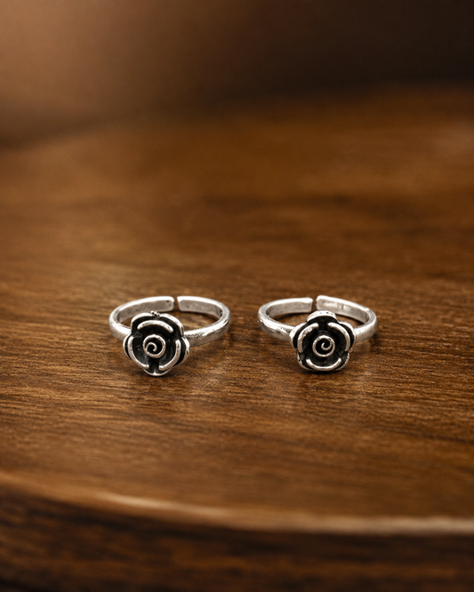 The Romantic Rose Toe Ring